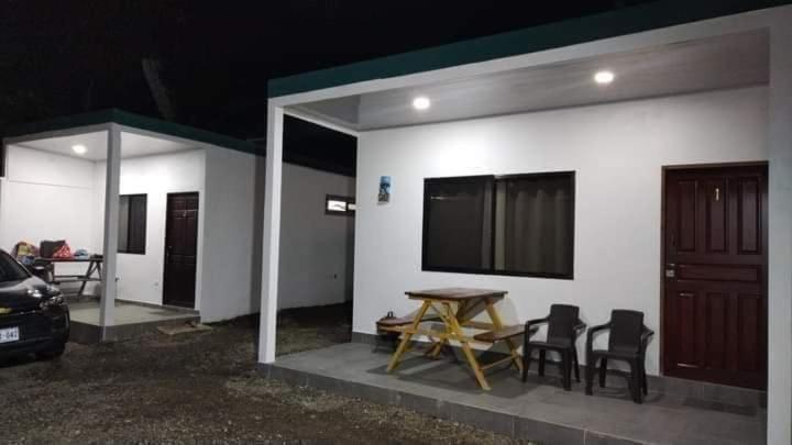 Bari Campings Resort Puerto Viejo de Talamanca Extérieur photo